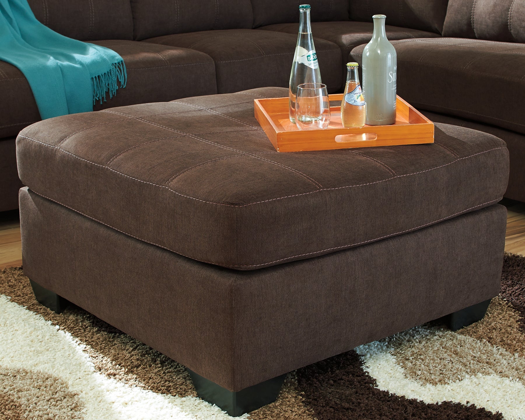 Maier 2-Piece Sectional with Ottoman - Image 6