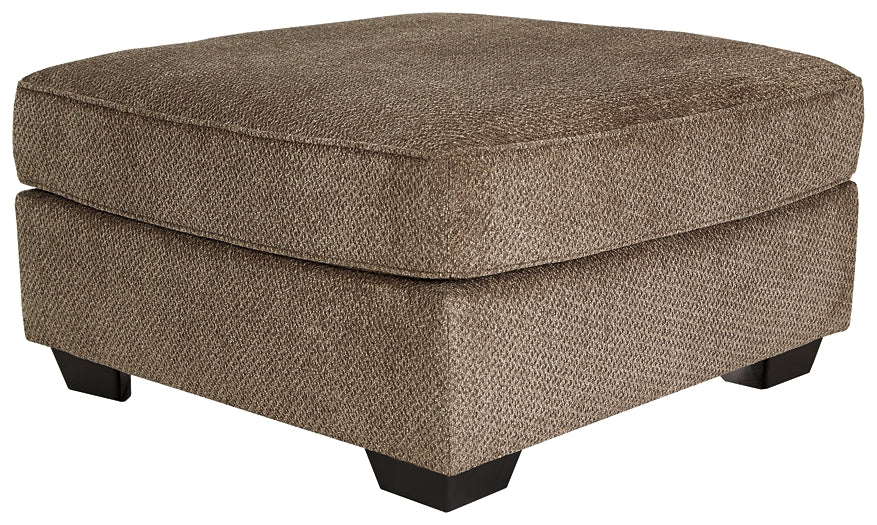 Graftin 3-Piece Sectional with Ottoman - Image 3