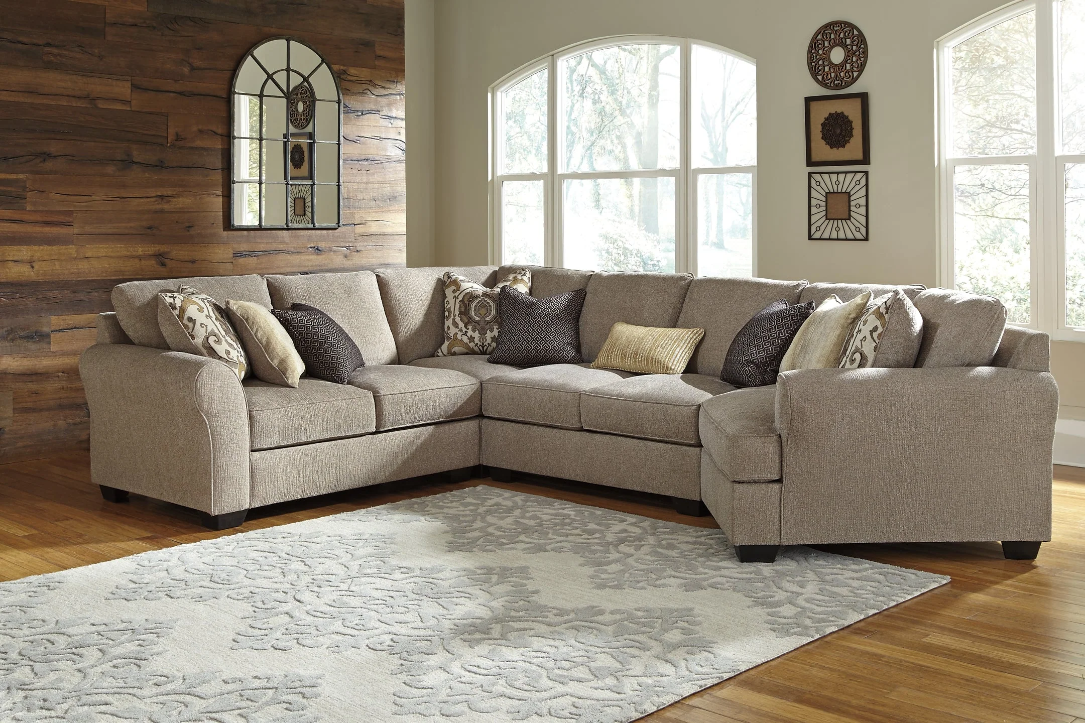 Pantomine 4-Piece Sectional with Ottoman - Image 4