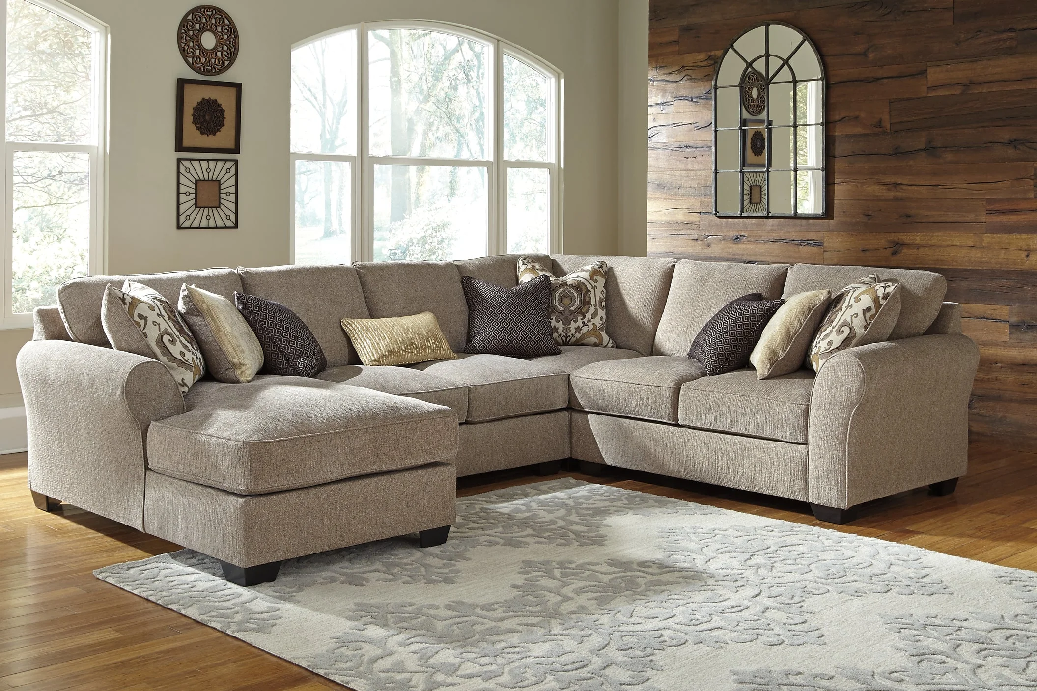 Pantomine 4-Piece Sectional with Ottoman - Image 4
