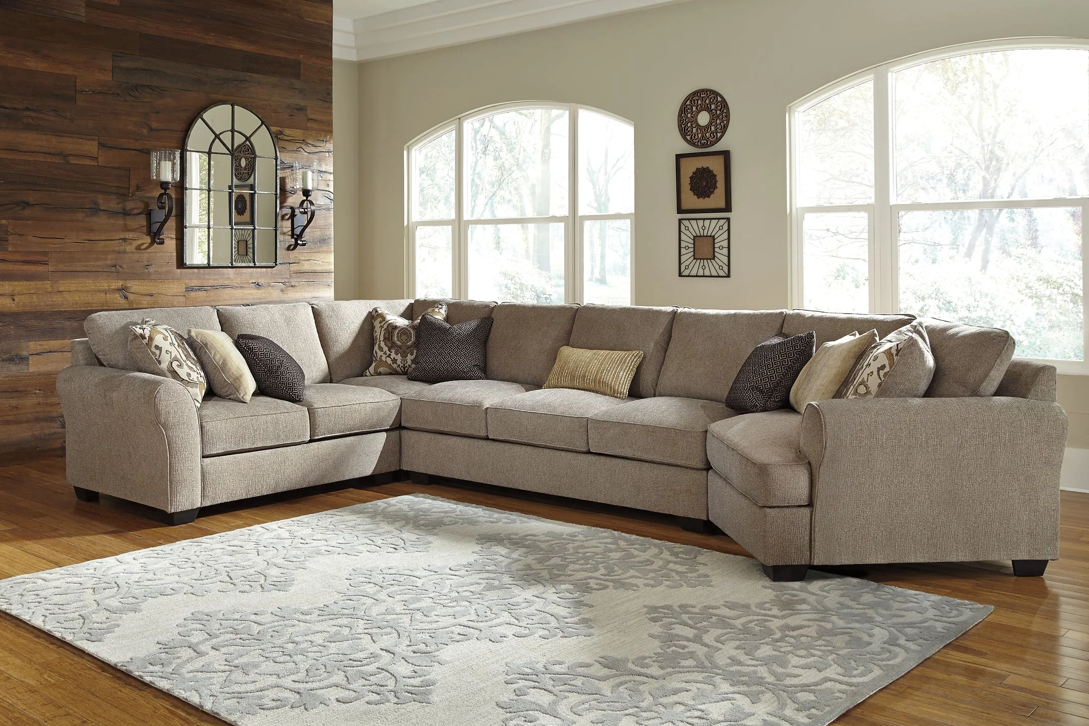 Pantomine 4-Piece Sectional with Ottoman - Image 4