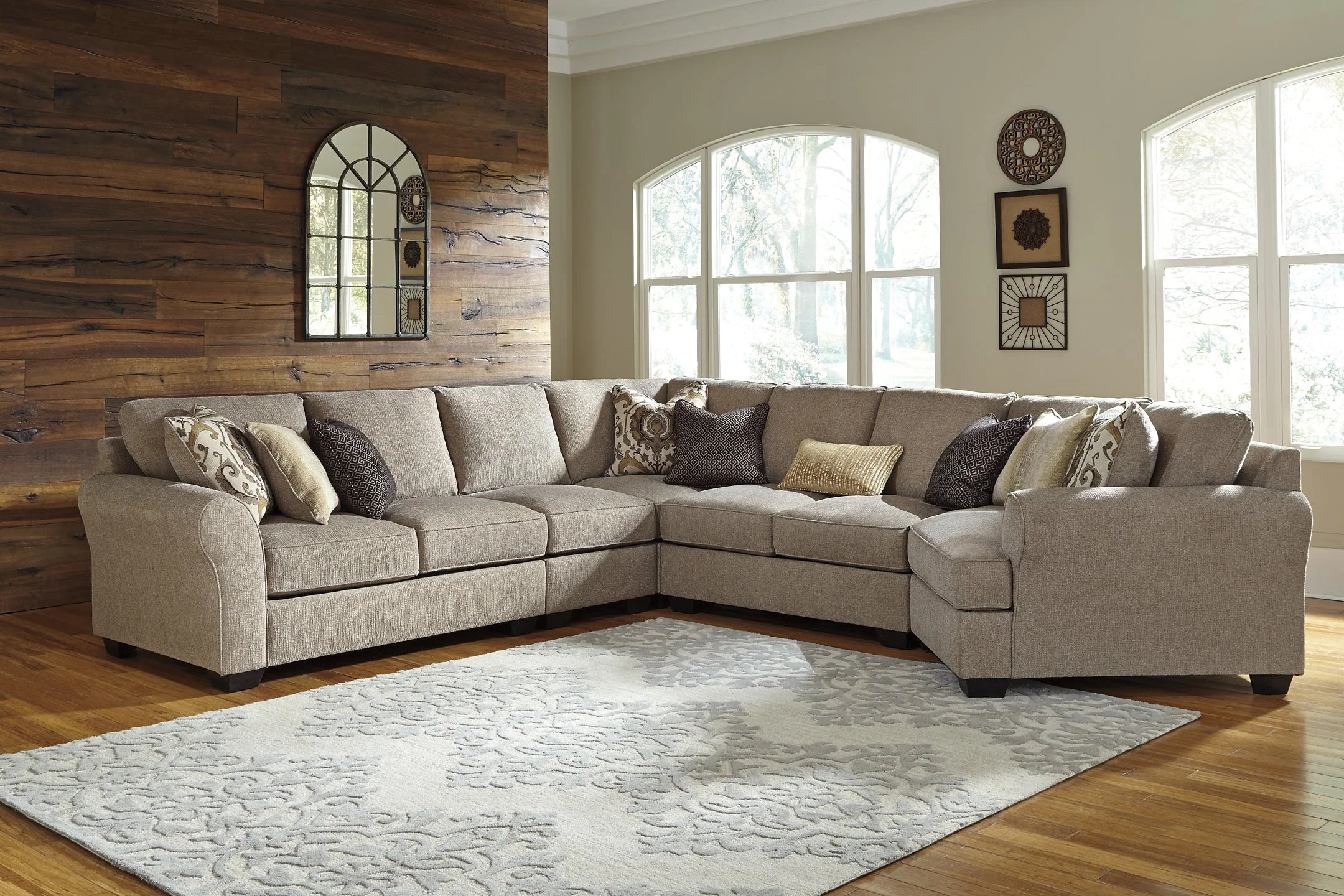 Pantomine 5-Piece Sectional with Ottoman - Image 4