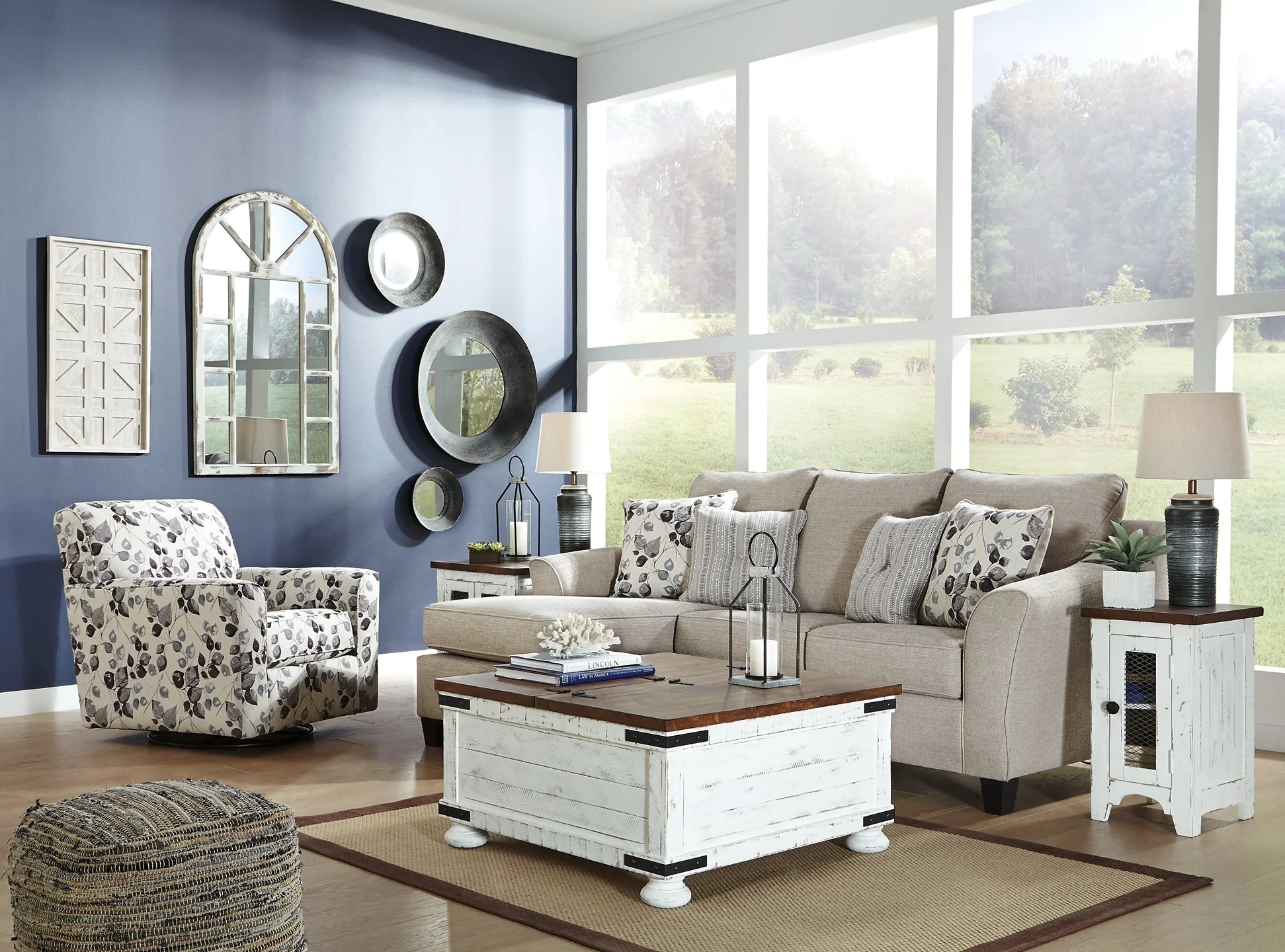 Abney Swivel Accent Chair - Image 3