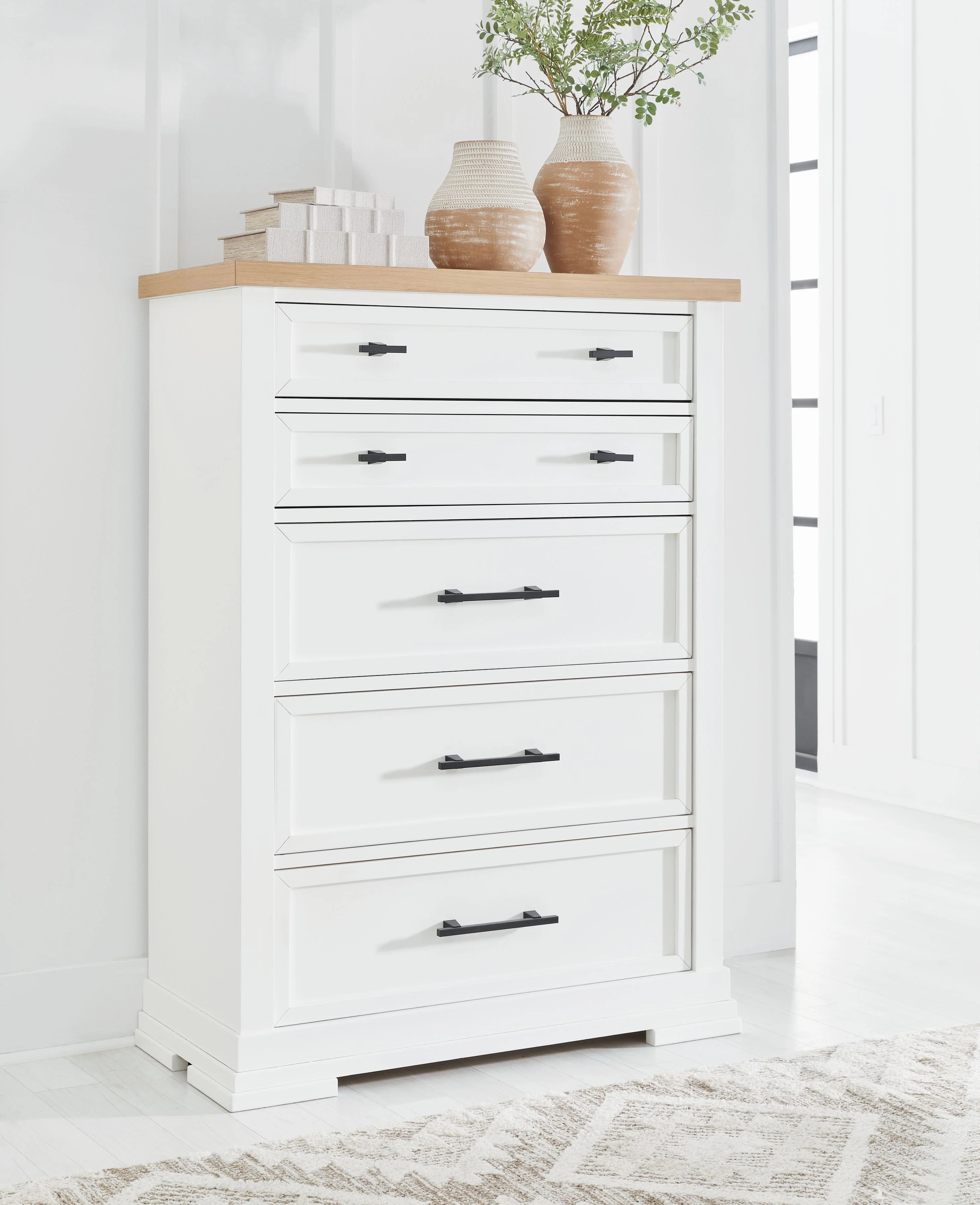 Ashbryn - Five Drawer Chest - White / Natural - Image 3