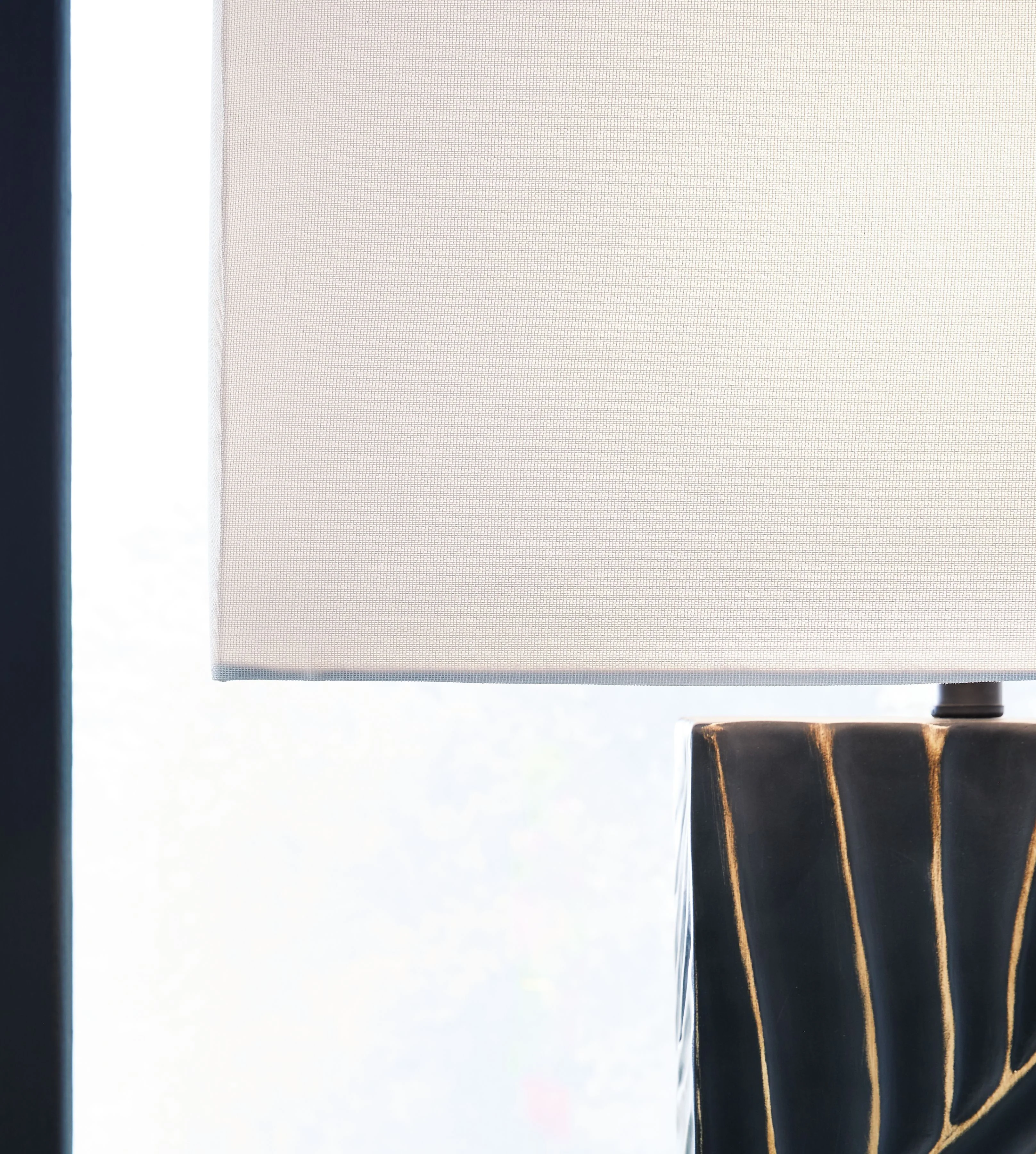 Bartlen - Poly Table Lamp - Black / Gold Finish - Image 2