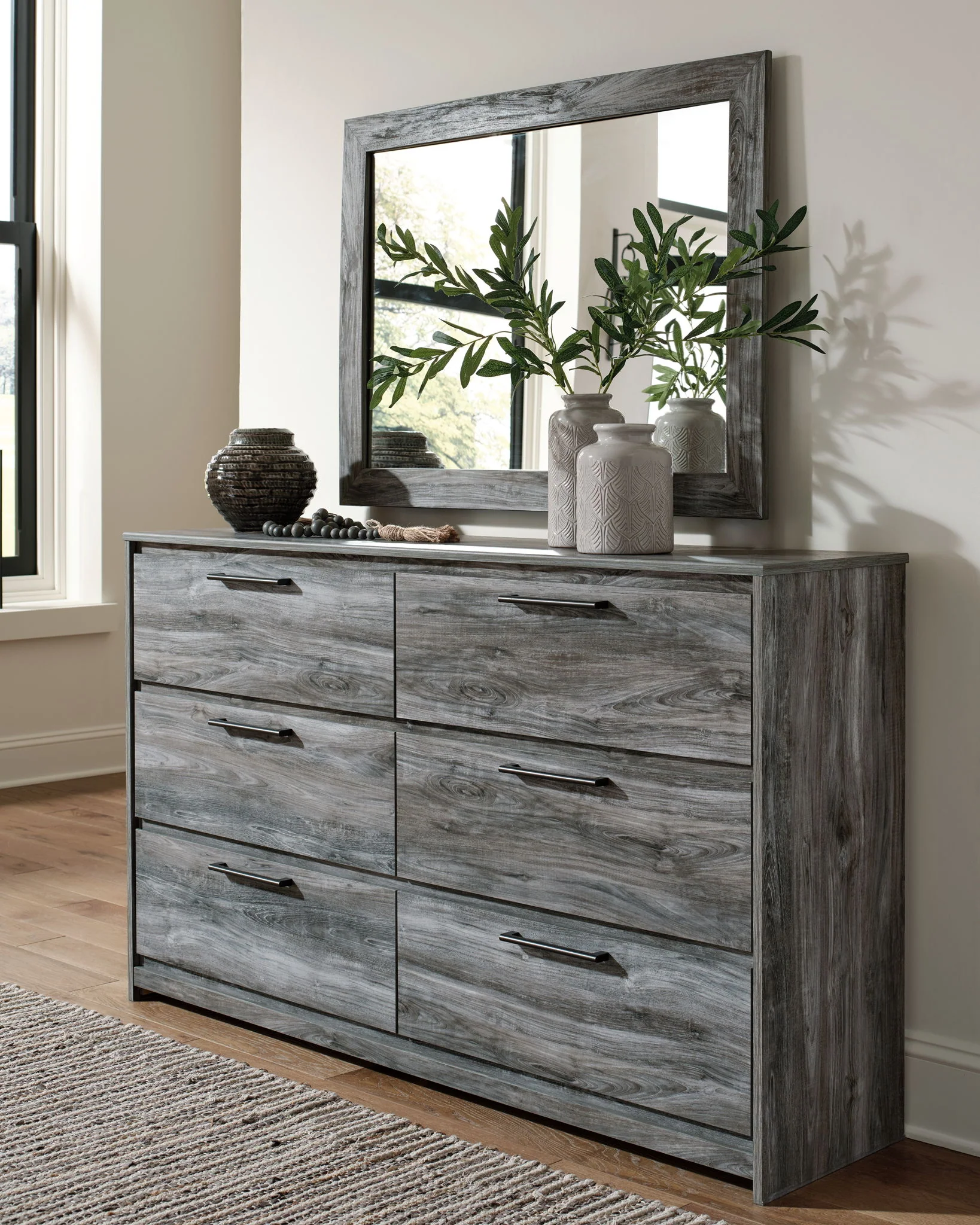 Baystorm - Six Smooth Drawer Dresser - Image 5