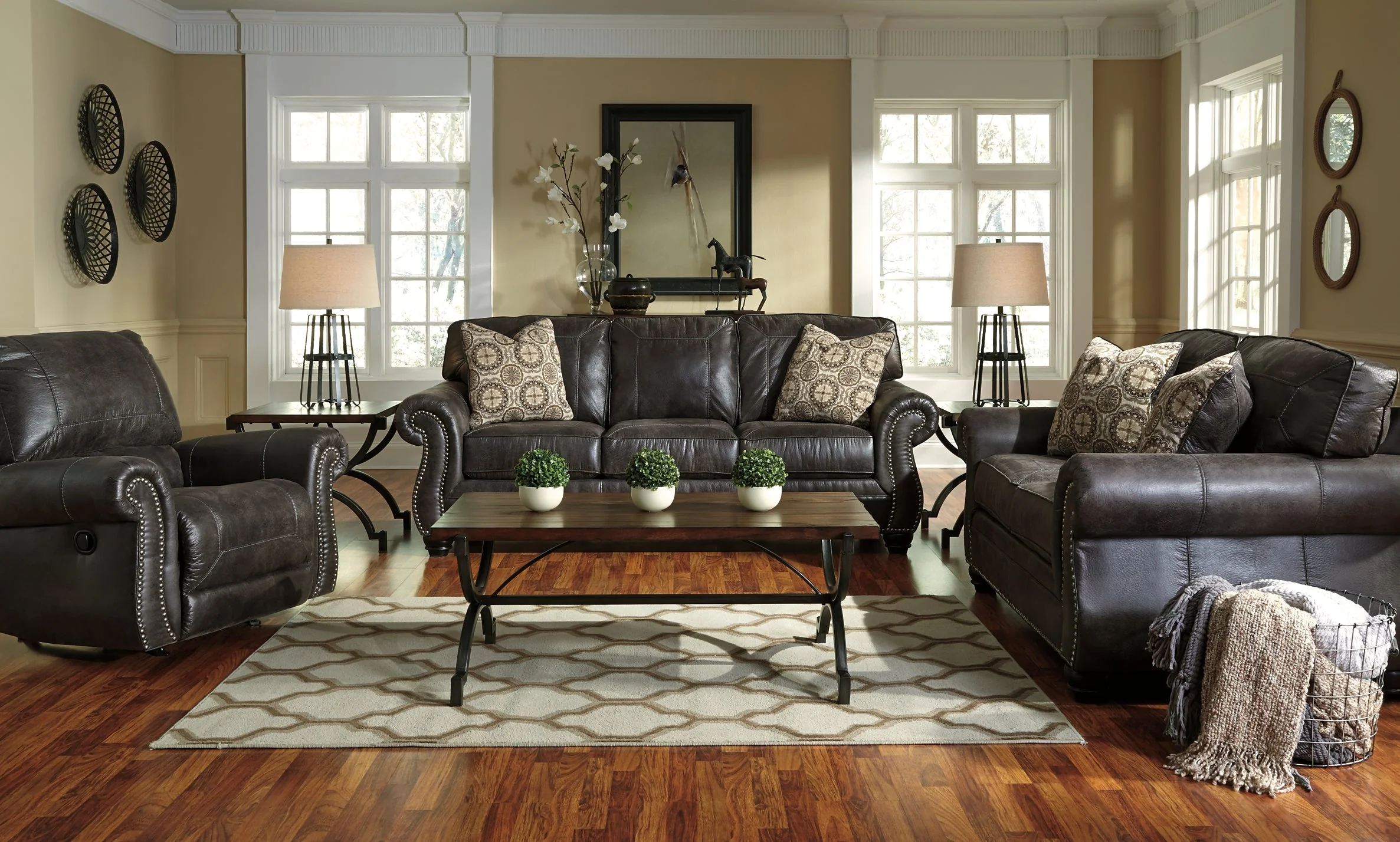 Breville Sofa - Image 4