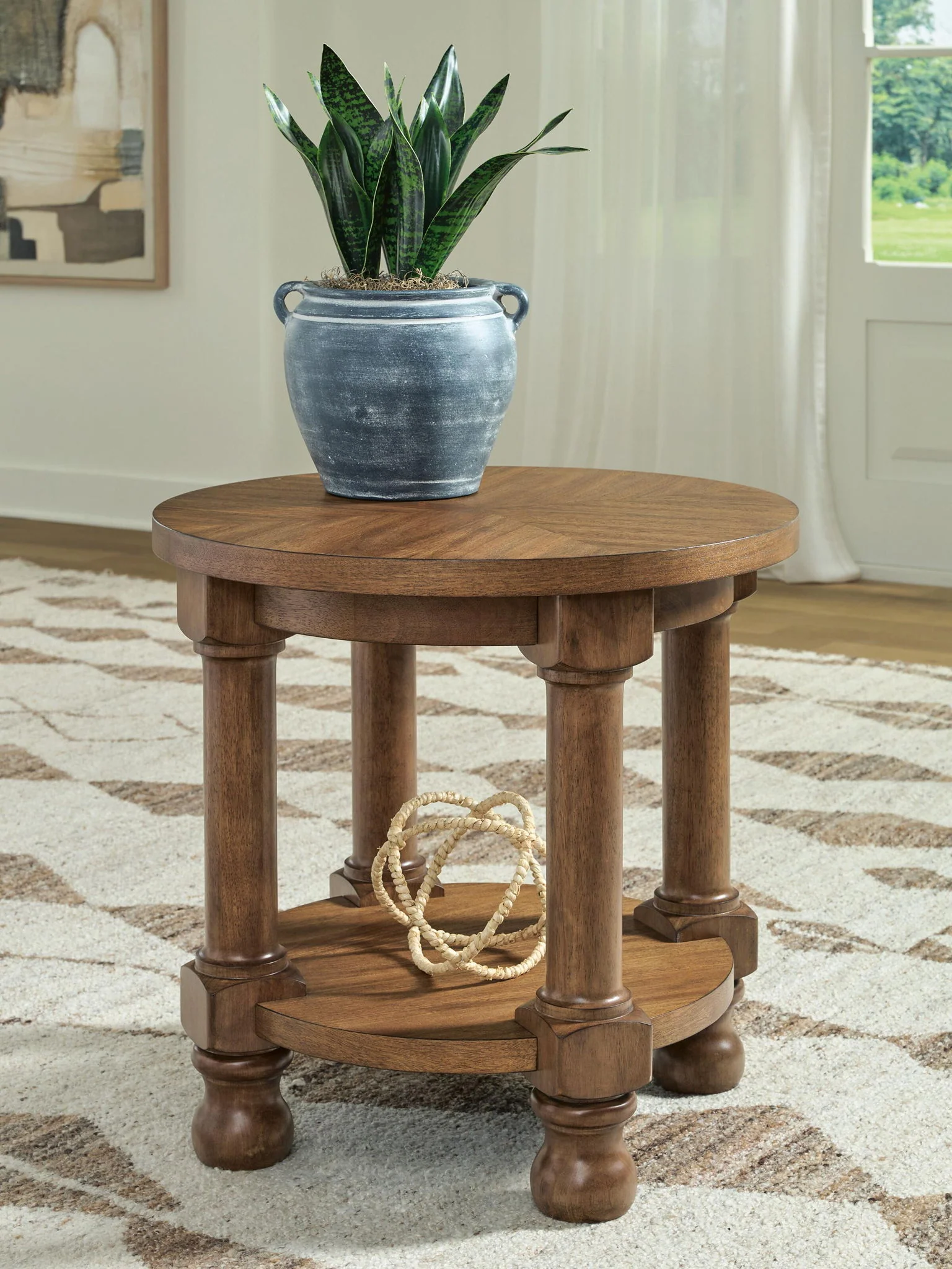 Chadworth - Round Table - Image 6