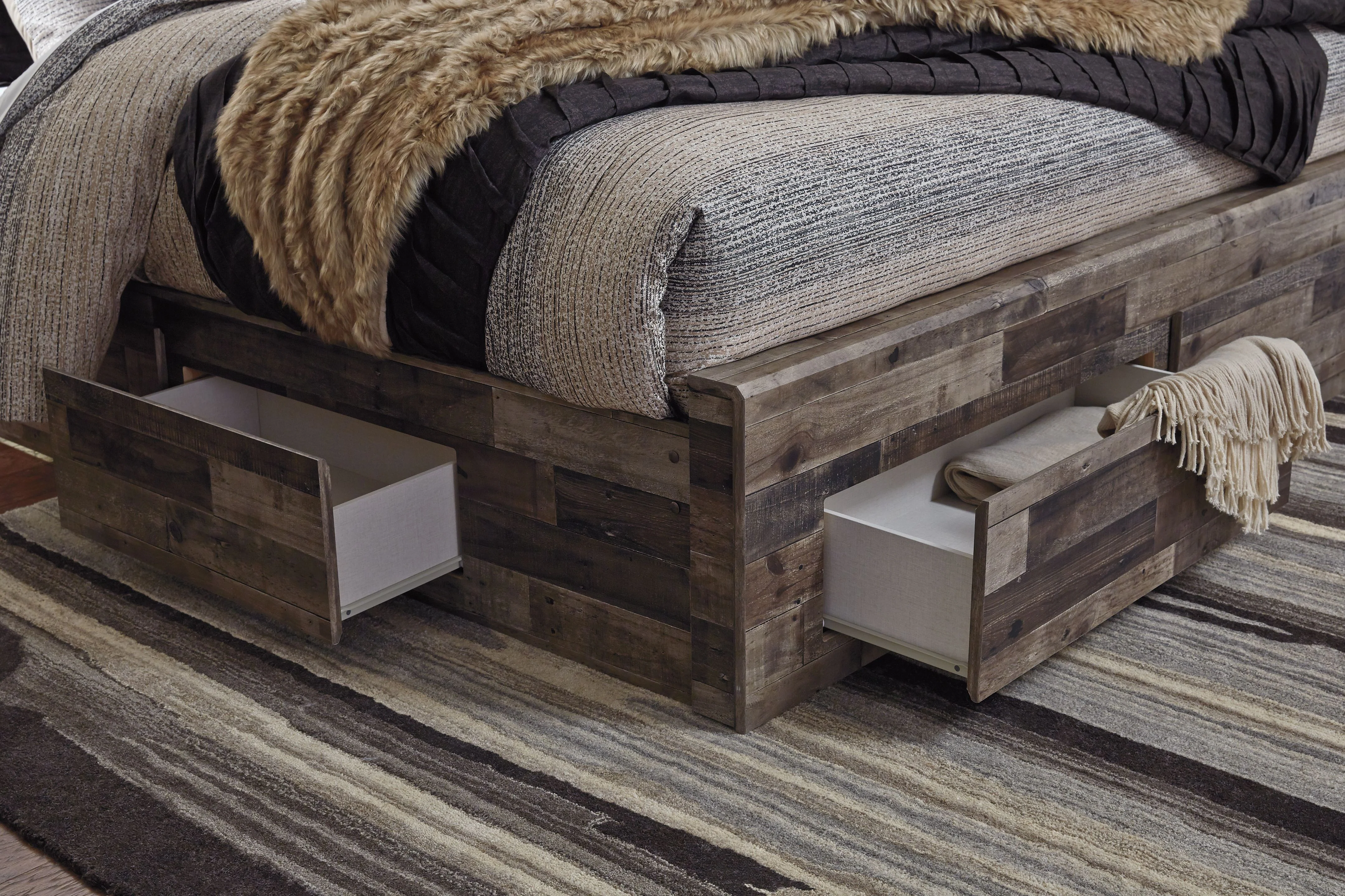 Derekson - Panel Bed - Image 22