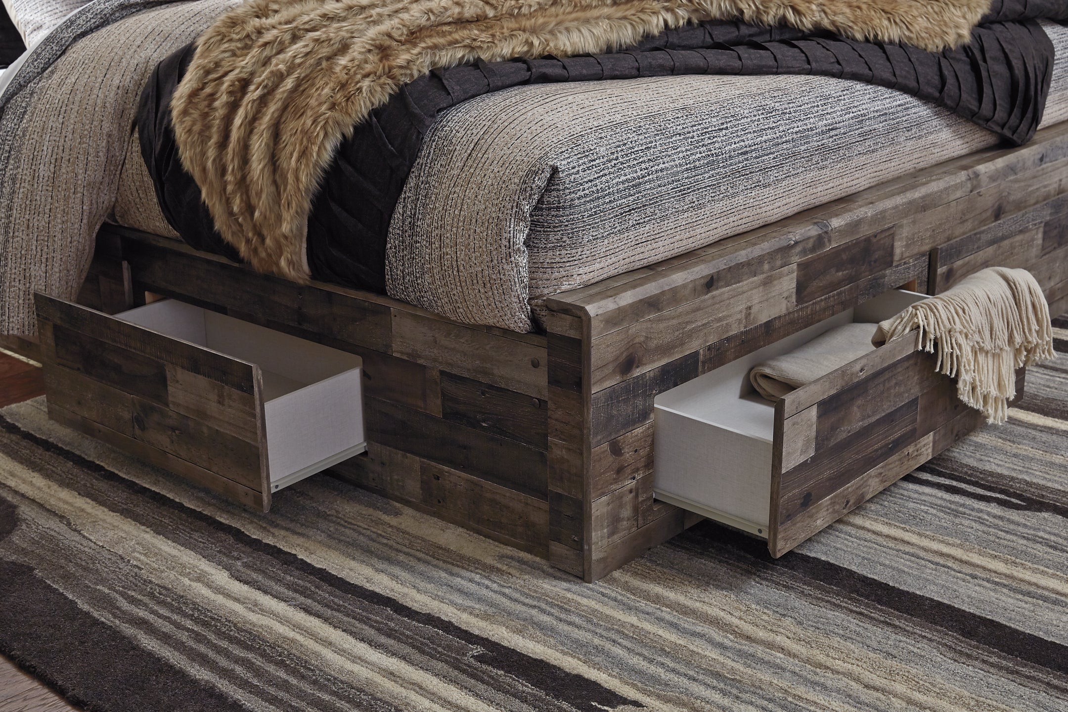 Derekson Queen Panel Bed with 6 Storage Drawers - Image 16