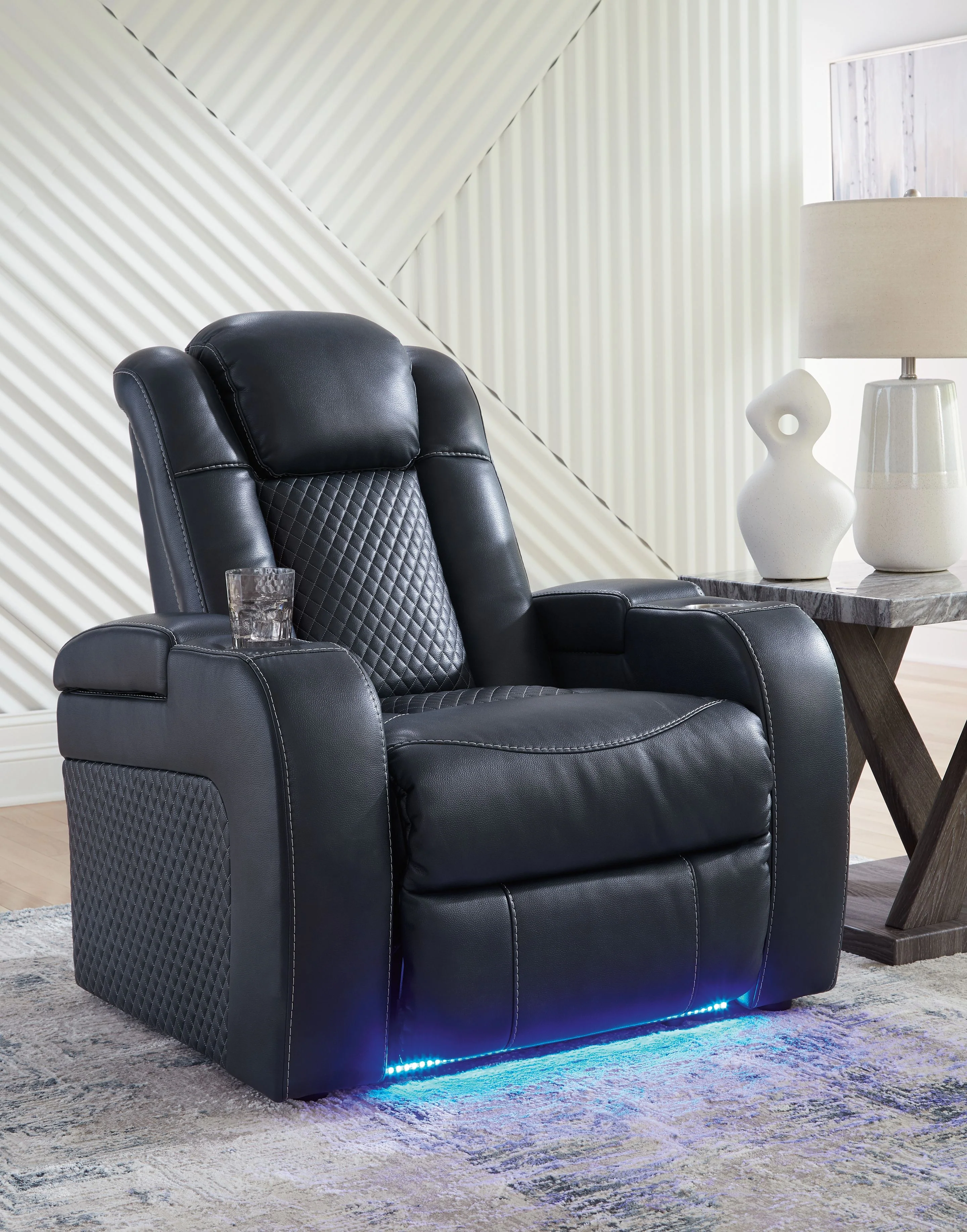 Fyne-dyme - Power Recliner/Adj Headrest - Image 5