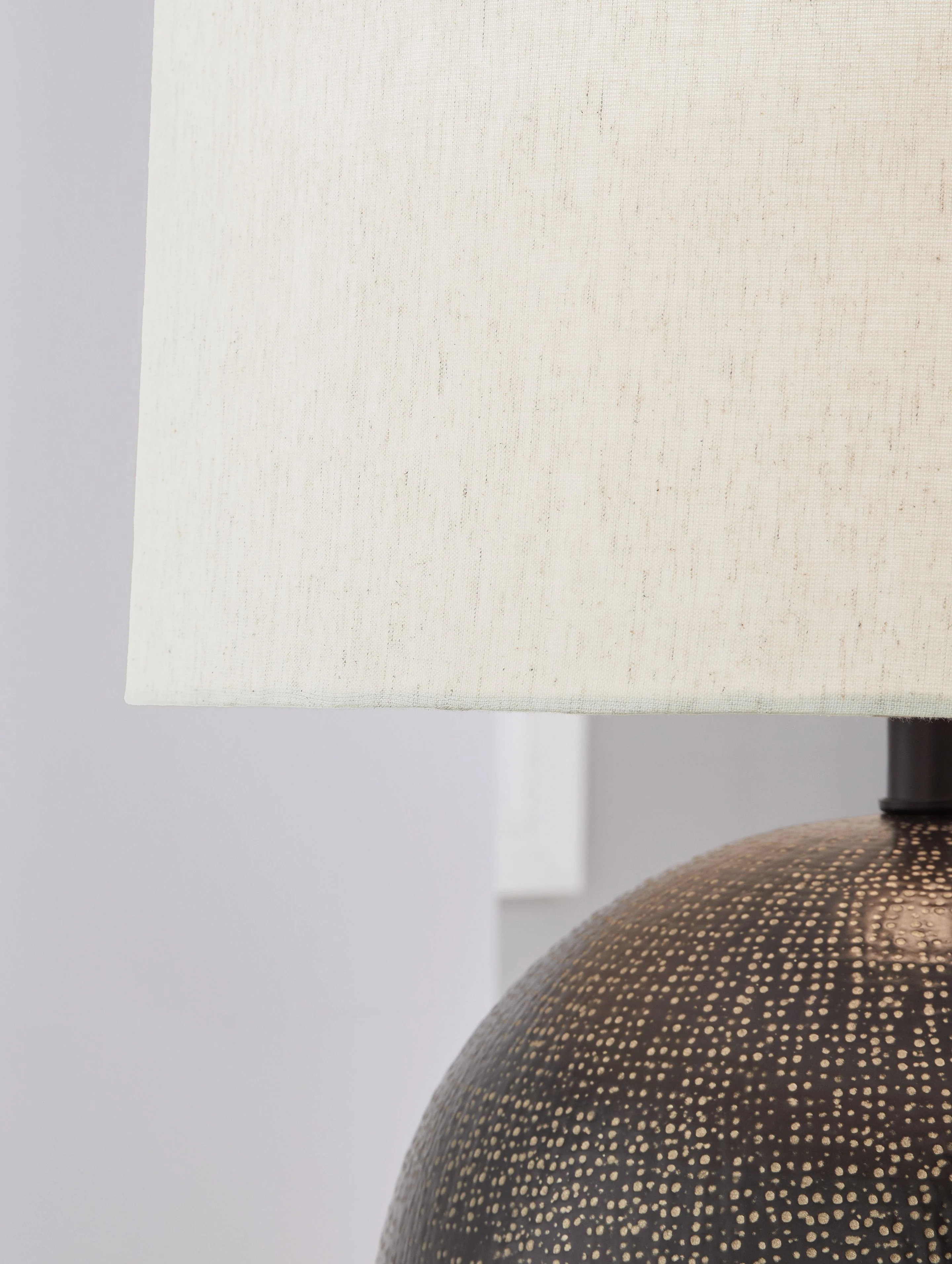 Hambell - Metal Table Lamp - Black / Gold Finish - Image 3