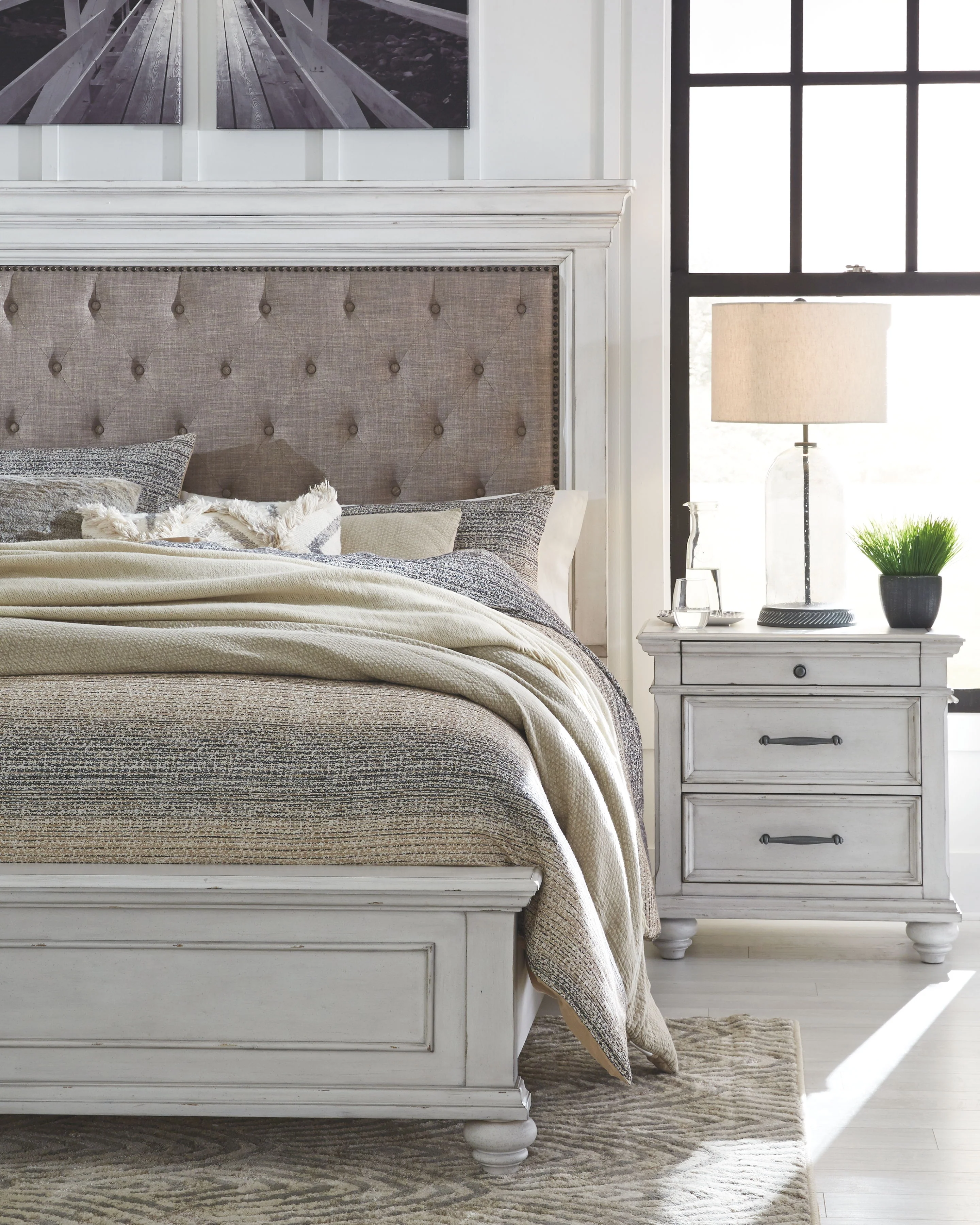 Kanwyn - Upholstered Bedroom Set - Image 39