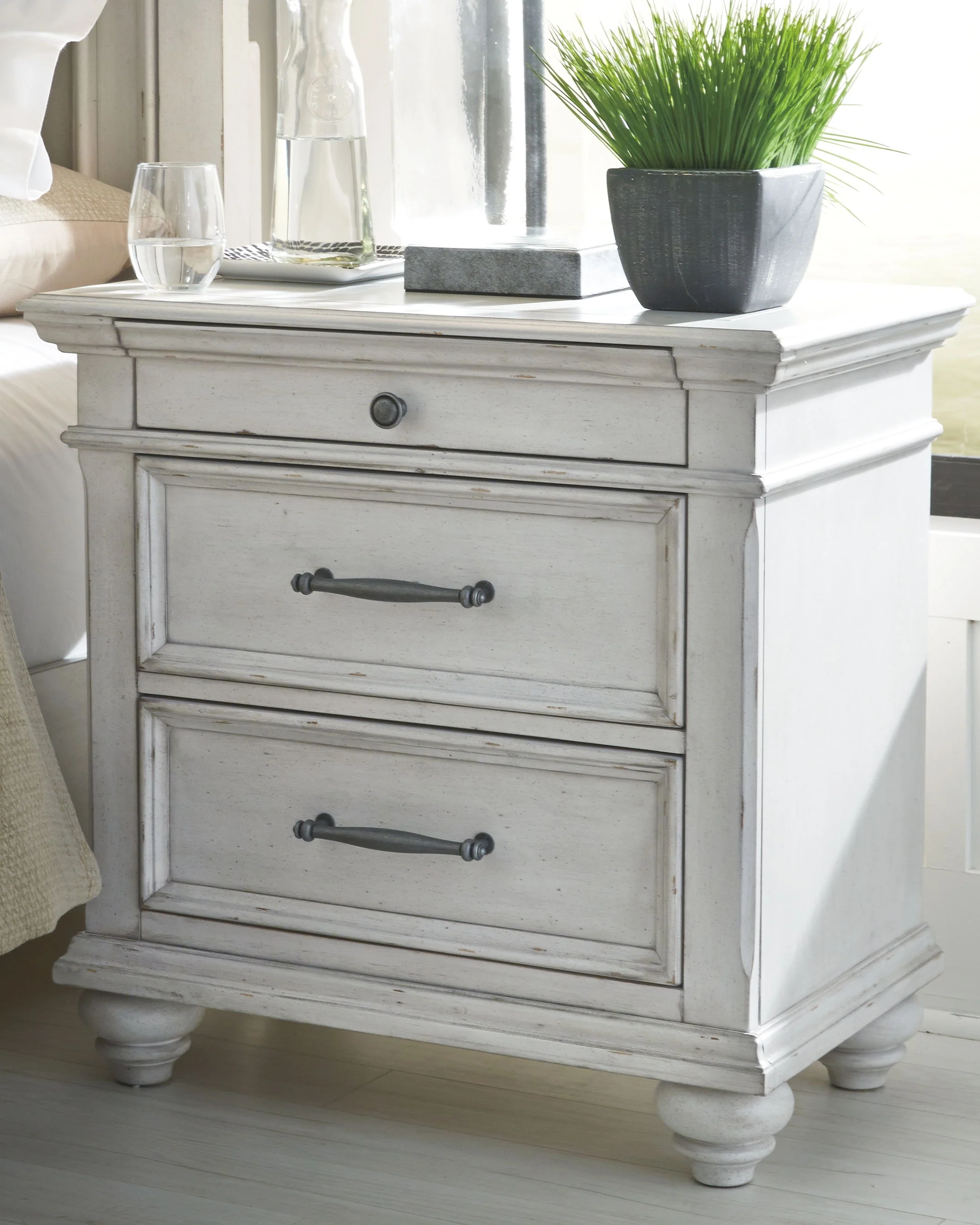 Kanwyn - Upholstered Bedroom Set - Image 60