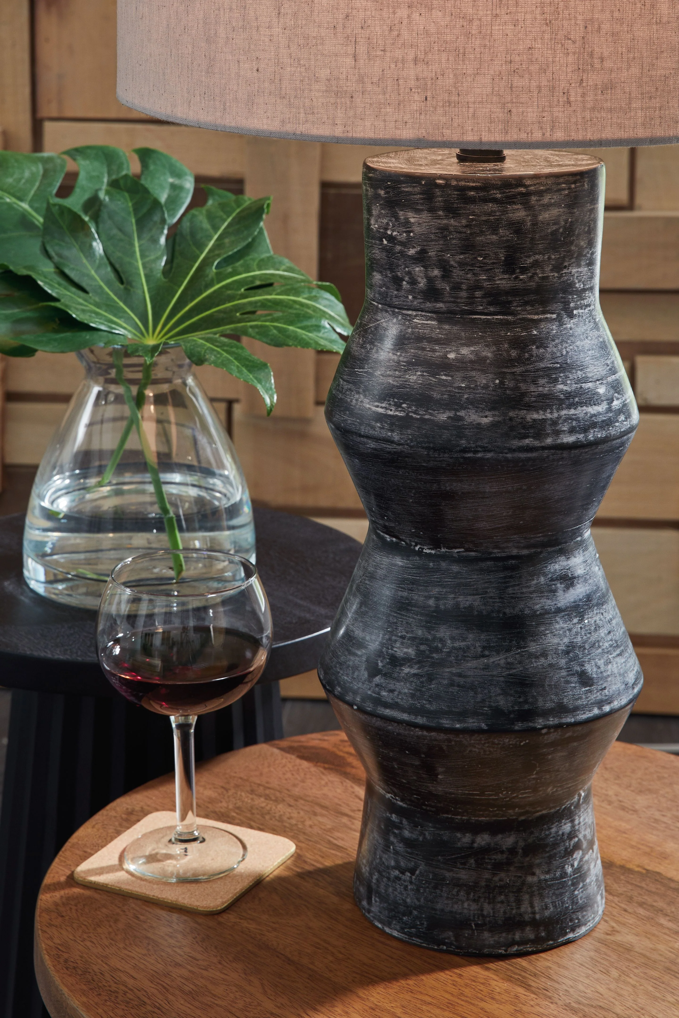 Kerbert - Terracotta Table Lamp - Distressed Black - Image 3