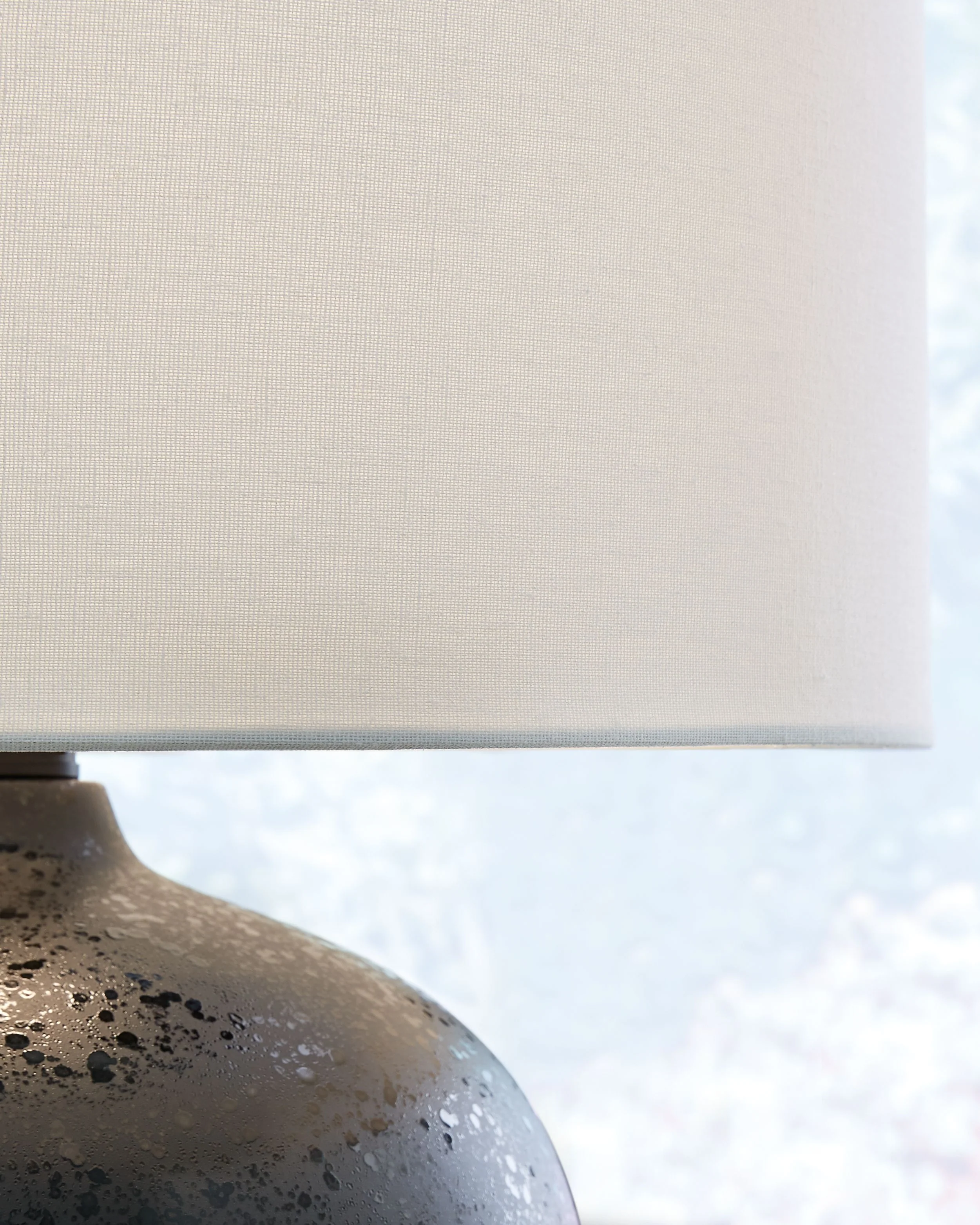 Ladstow - Ceramic Table Lamp - Black - Image 2