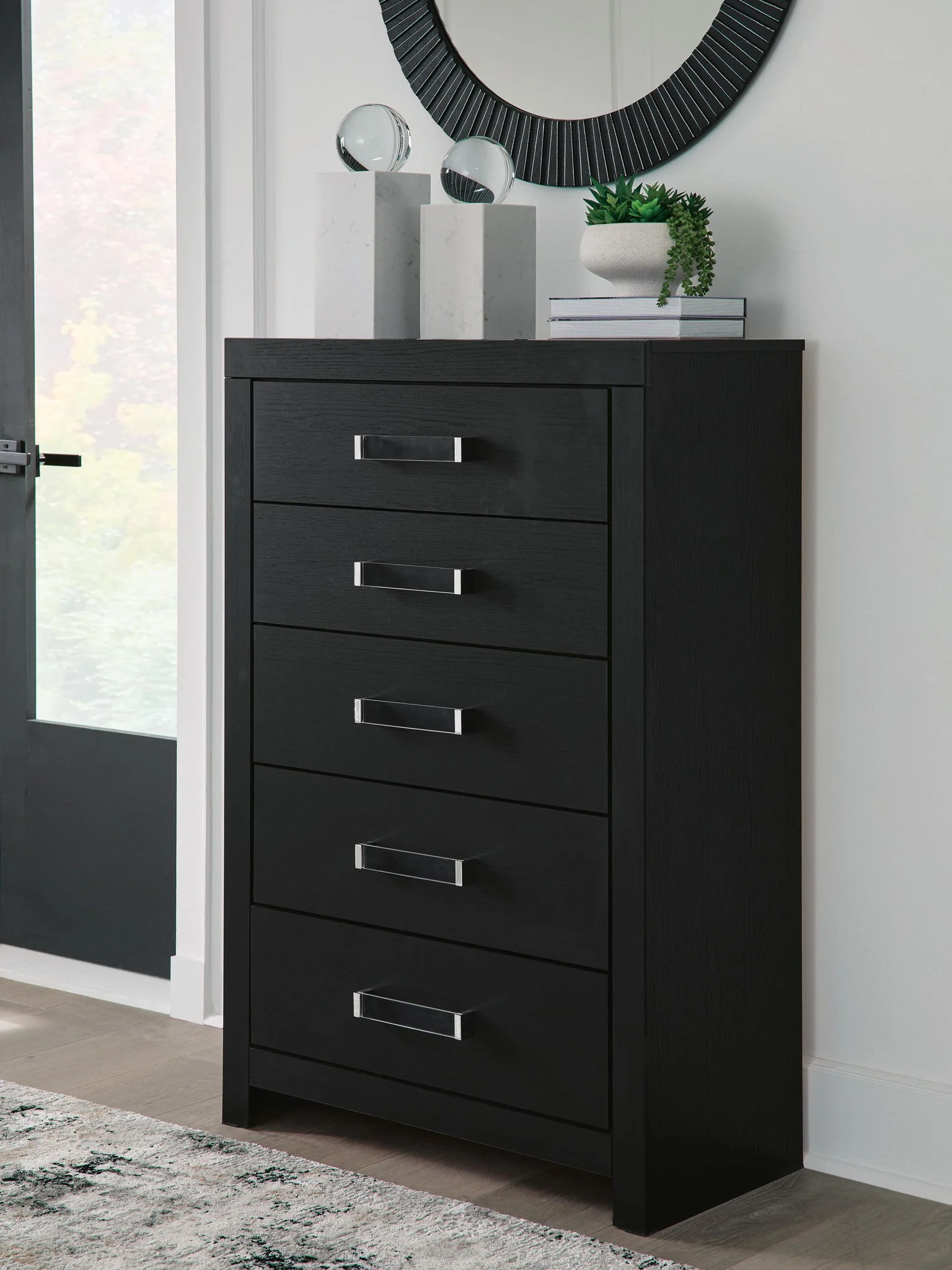 Maeling - Five Drawer Chest - Image 3
