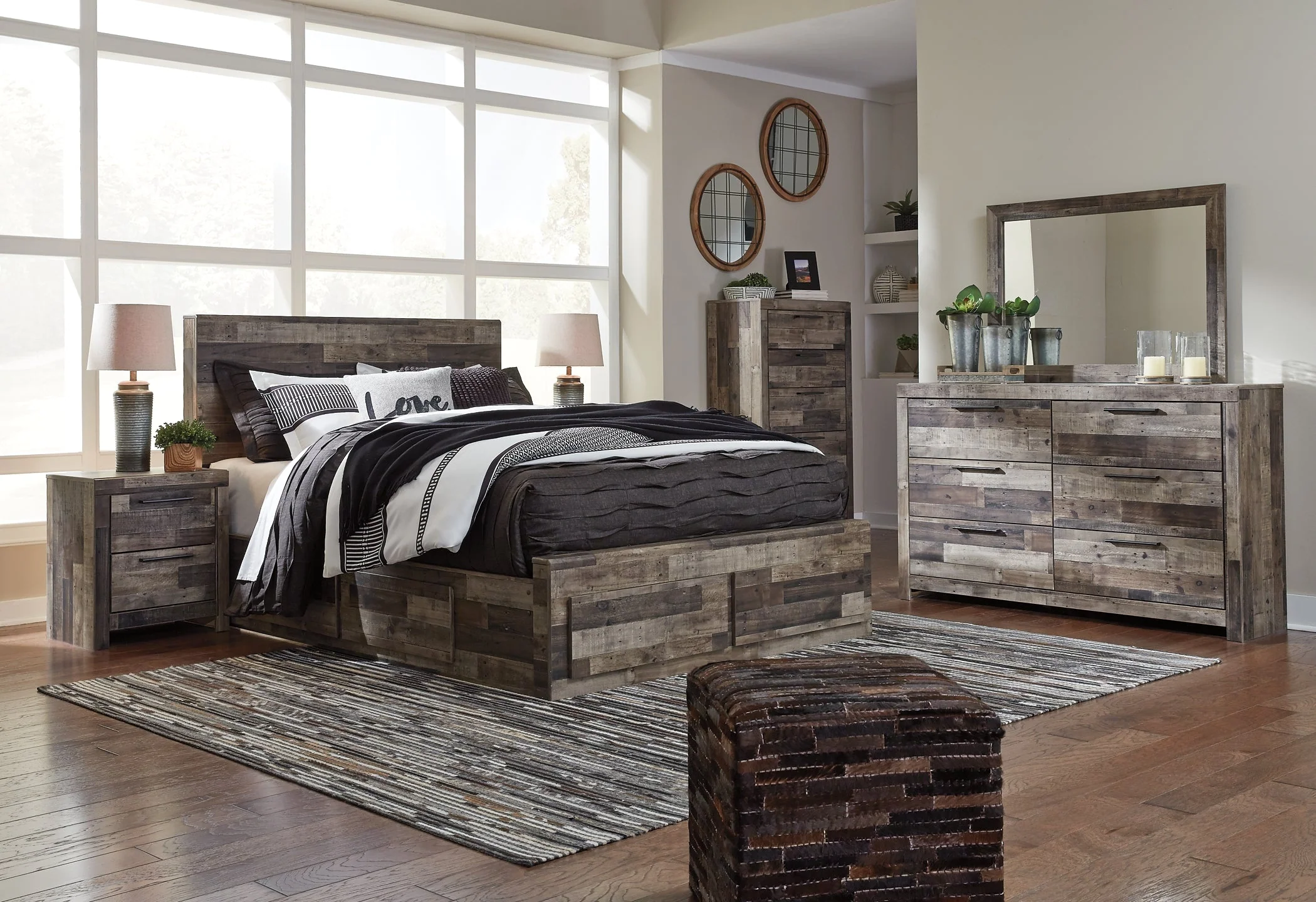 Derekson Queen Panel Bed with 4 Storage Drawers with Mirrored Dresser, Chest and Nightstand - Image 11