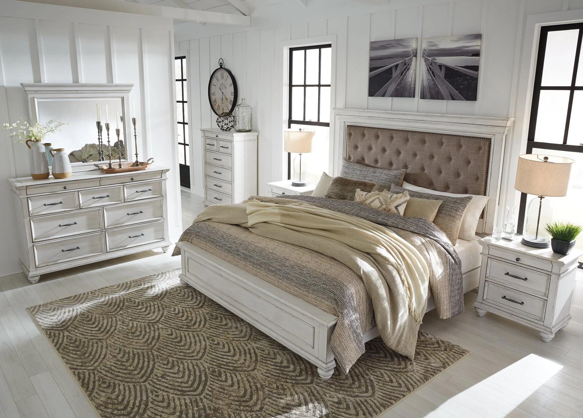 Kanwyn Queen Panel Bed with Dresser - Image 4