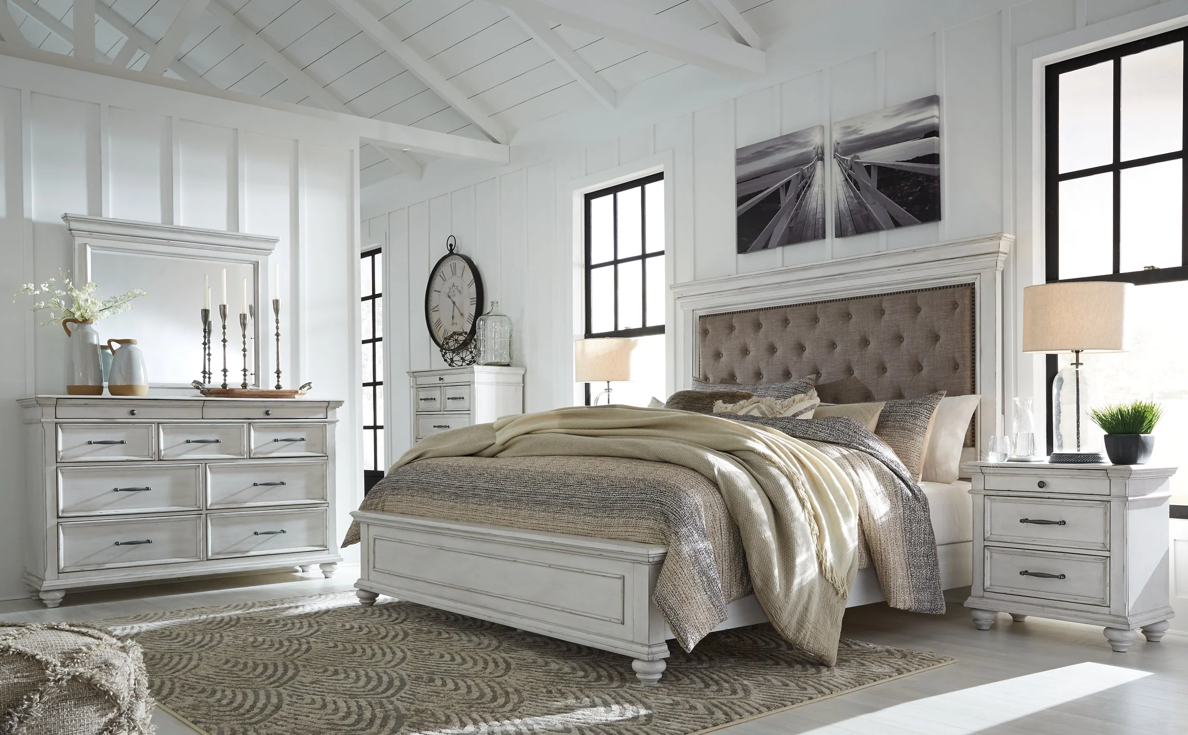 Kanwyn Queen Panel Bed with Mirrored Dresser and Chest - Image 5