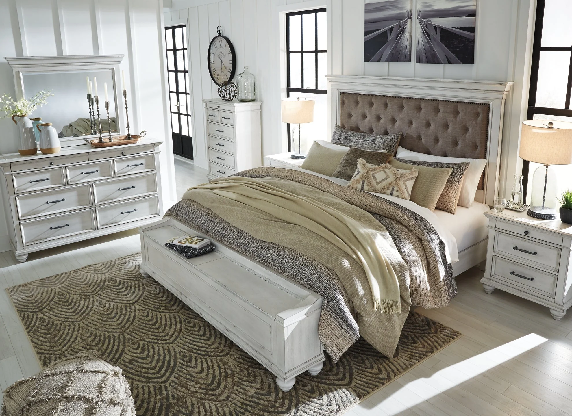 Kanwyn Queen Panel Bed with Storage with Dresser - Image 4