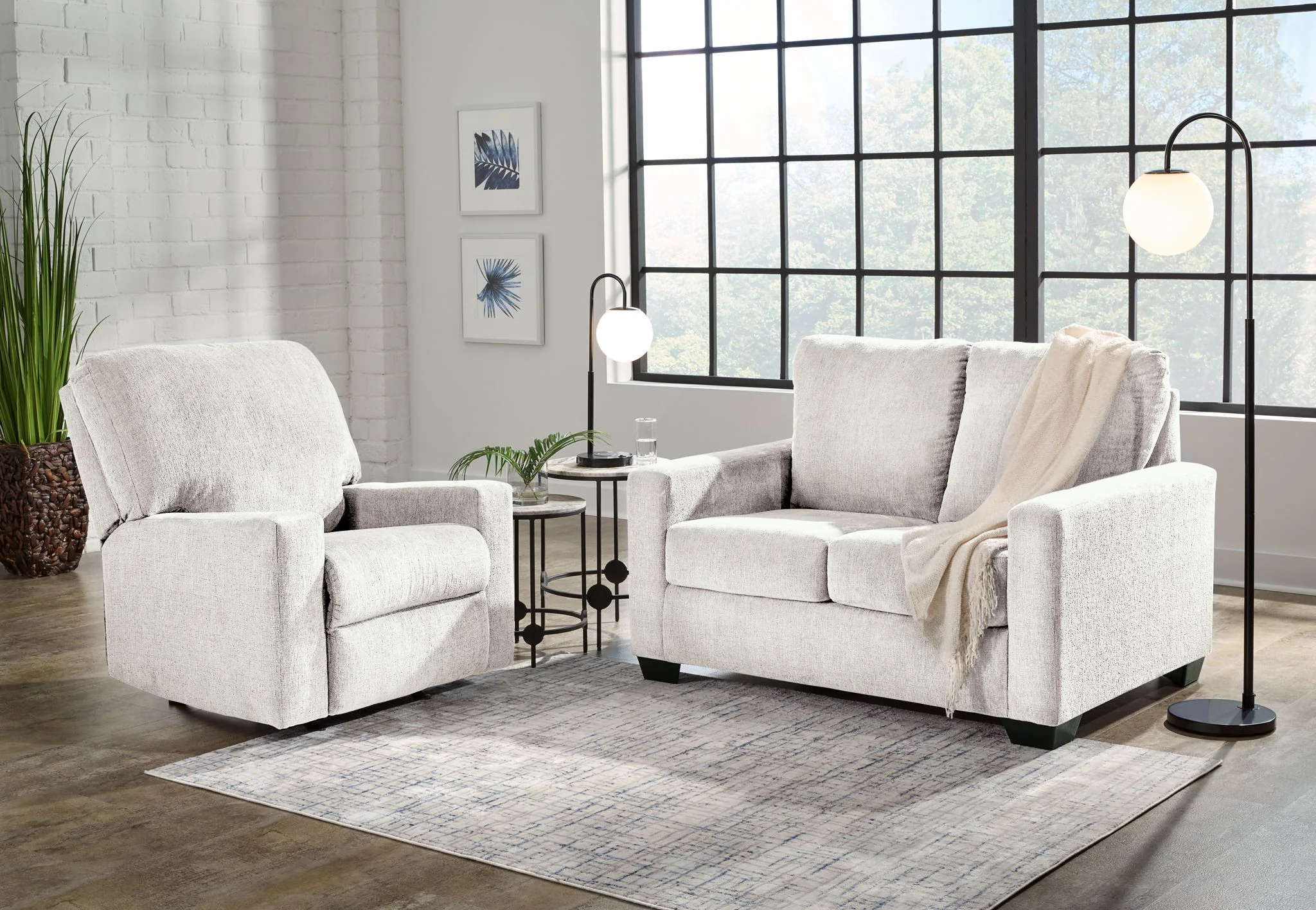 Rannis - Living Room Set - Image 4