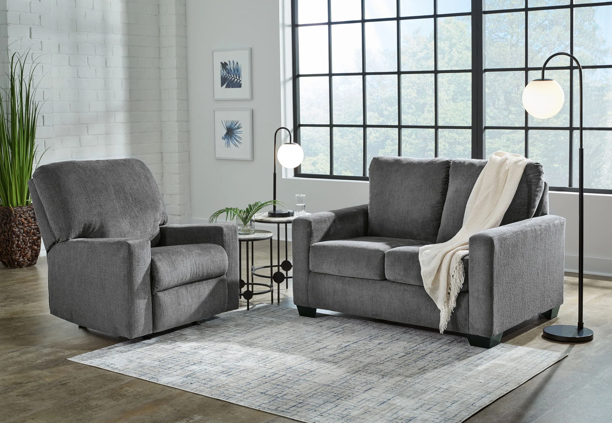 Rannis - Living Room Set - Image 5