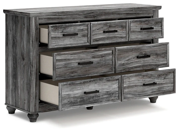 Thyven Seven Drawer Dresser - Image 3