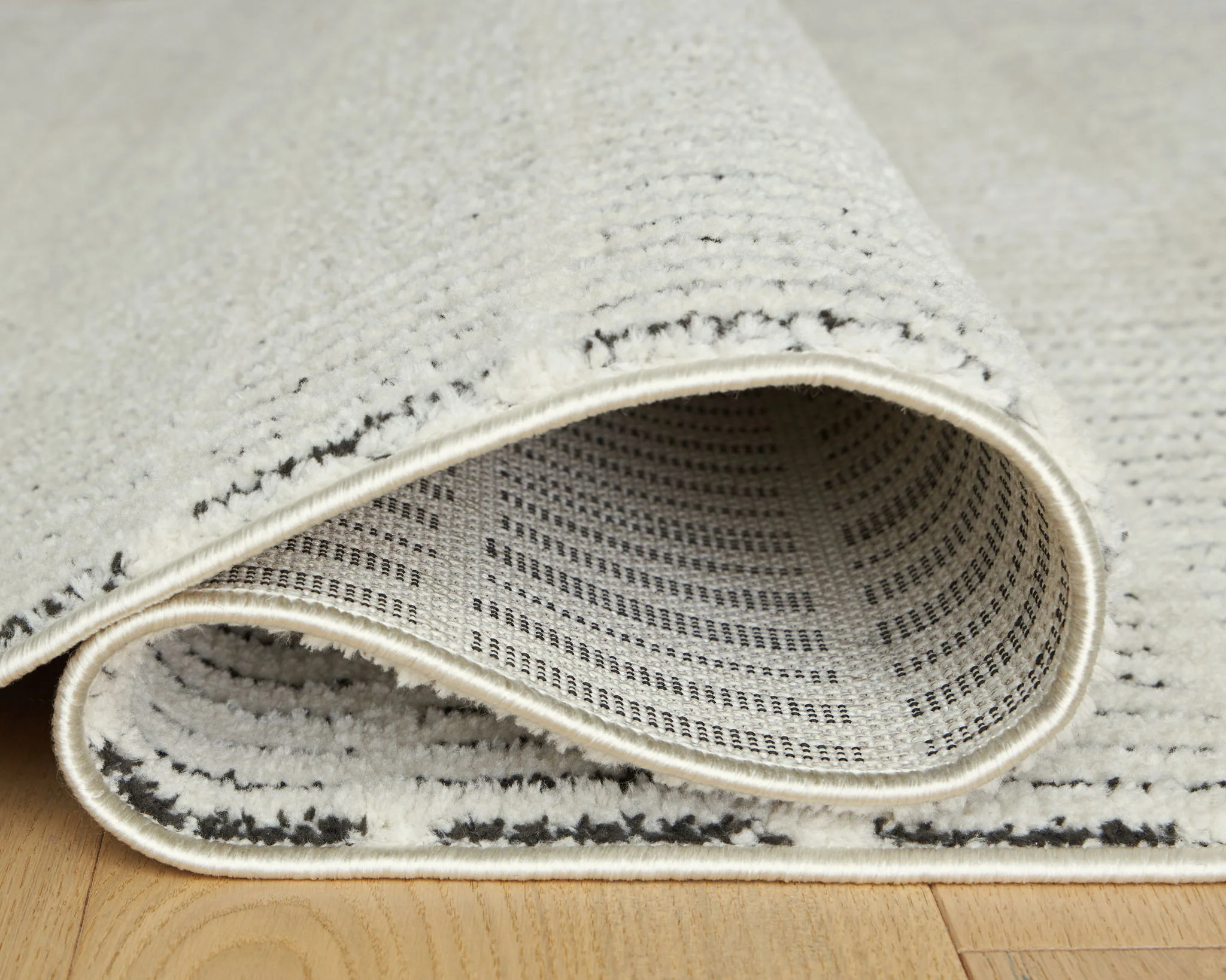 Turinwith - Rug - Image 4