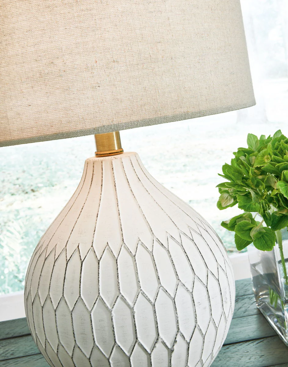 Wardmont - Ceramic Table Lamp - White - Image 4